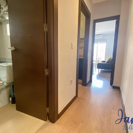 Torrevieja 1 Bed Apartment With Communal Pool Tv11