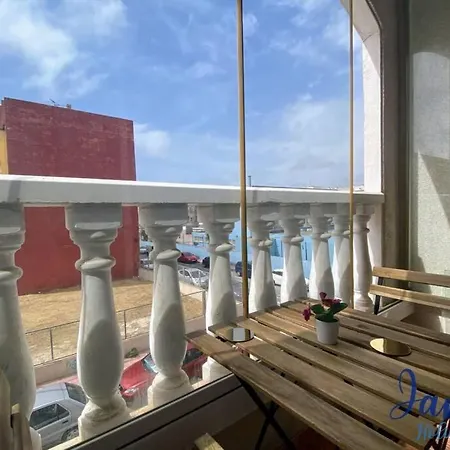 Torrevieja 1 Bed Apartment With Communal Pool Tv11 Apartman *